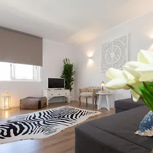 Beachome4u2 Carcavelos (Lisbon)
